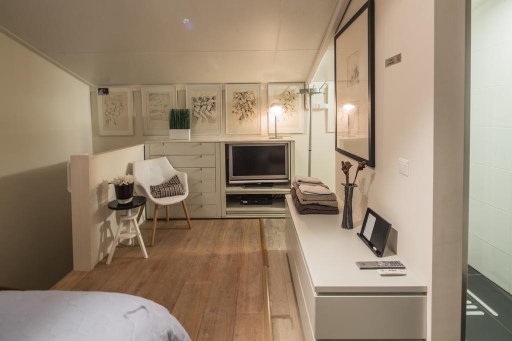 Sleep At Slim Amsterdam Bed & Breakfast Exterior photo