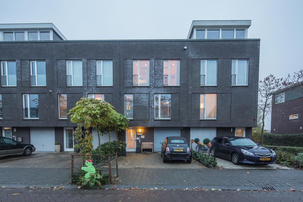 Sleep At Slim Amsterdam Bed & Breakfast Exterior photo